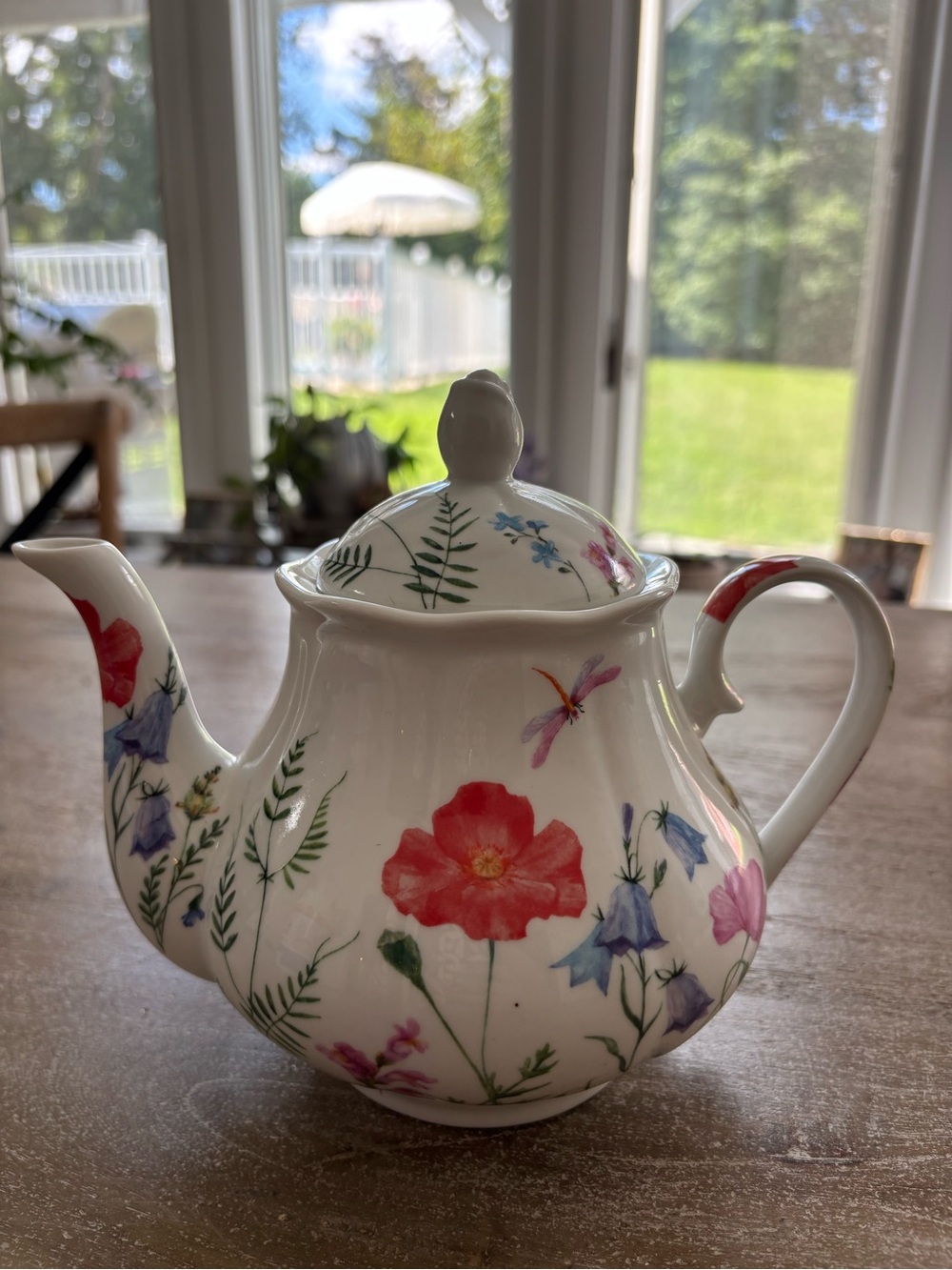 Floral Porcelain Teapot - Red & Green Botanical Design - Picture 3 of 4